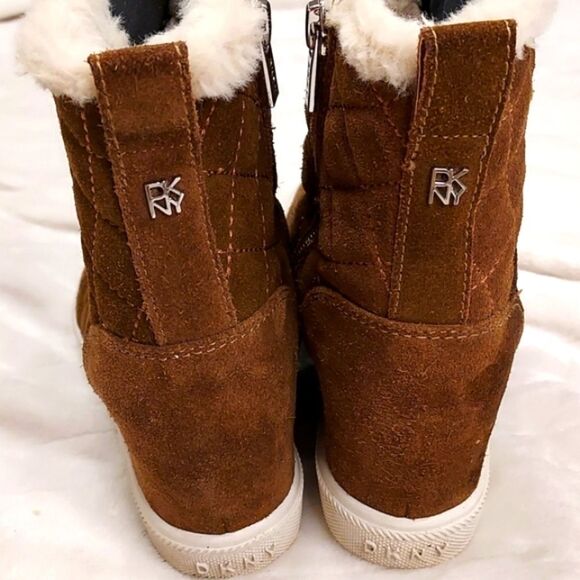 DKNY wedge boots with laces and foux fur - Picture 4 of 8